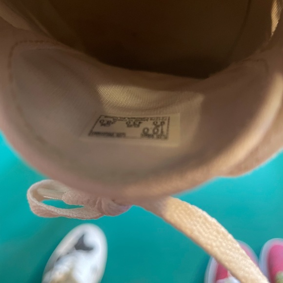 Vans 10 Men’s or 11.5 Ladies - Picture 2 of 2